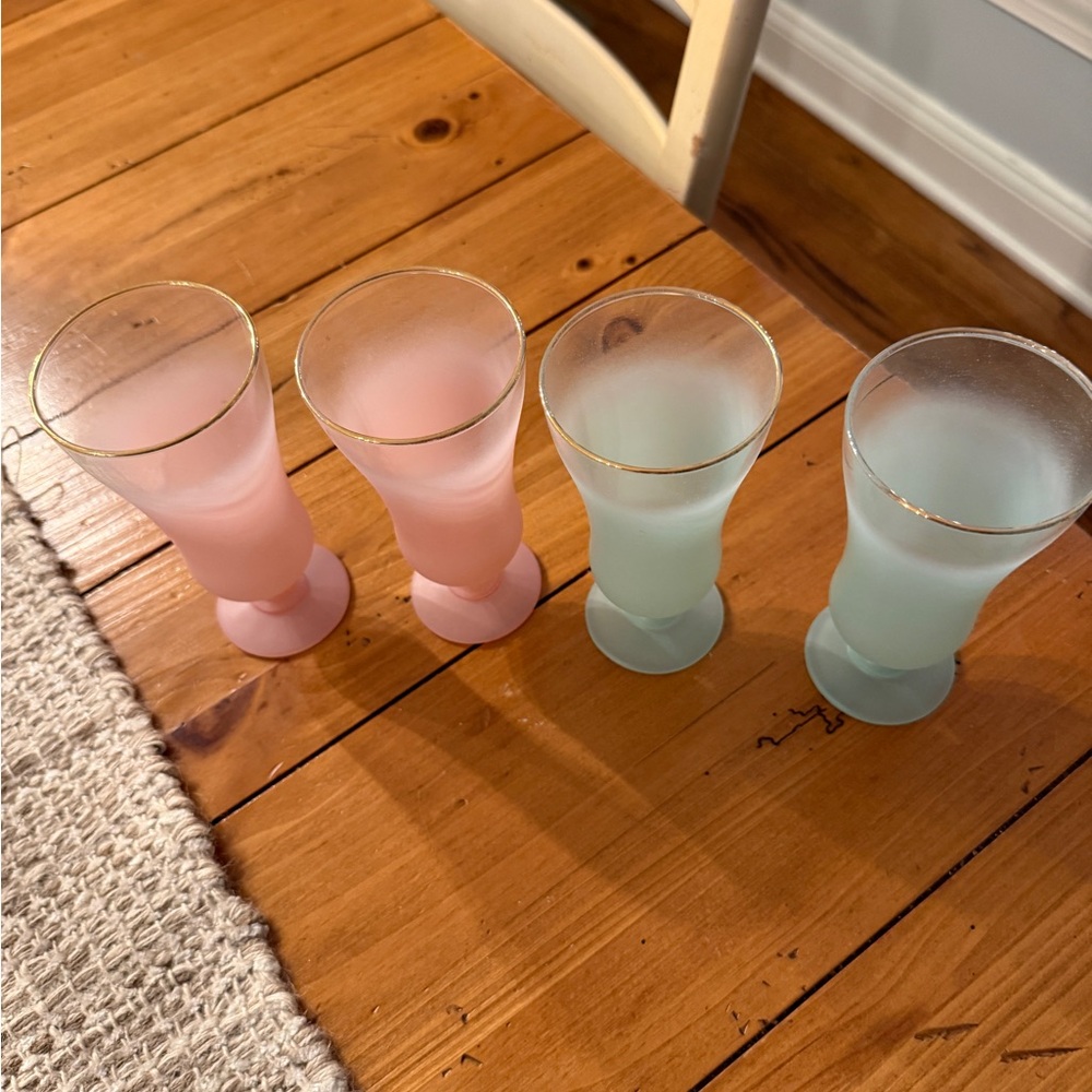 Blendo 4 Frosted Pastel Ombré Glassware Set Parfait Cocktail Glasses MCM Vintage - Picture 5 of 16